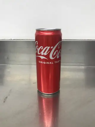 Coca-Cola in lattina 33 cl