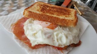 Bikini Jamón Serranito 