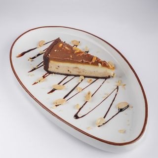 Чизкейк с соленой карамелью 