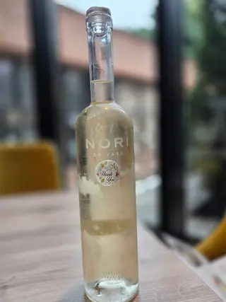 Strunga, Nori de Vară, demi-dulce, România