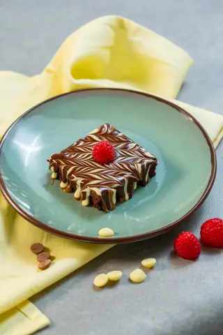 B2. Brownie Aux Trio