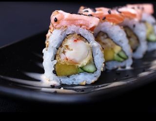 Spicy tiger roll 4 komada