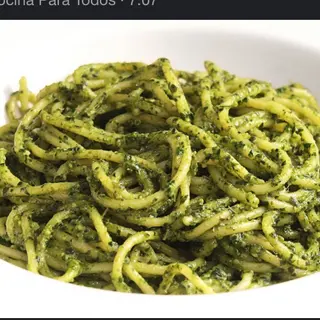 Espagueti Con Salsa Pesto