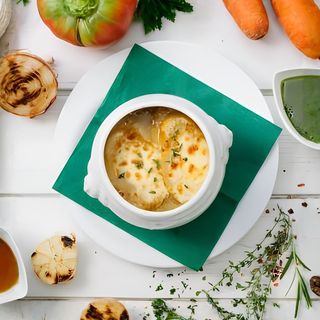 Френска лучена супа (300г)