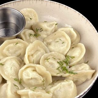 Пельмені з маслом