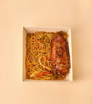 Stir fry spaghetti and chicken