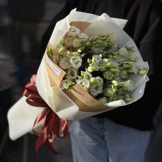 7 гілок еустоми Rosi White 