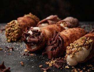 Cannolo de chocolate blanco