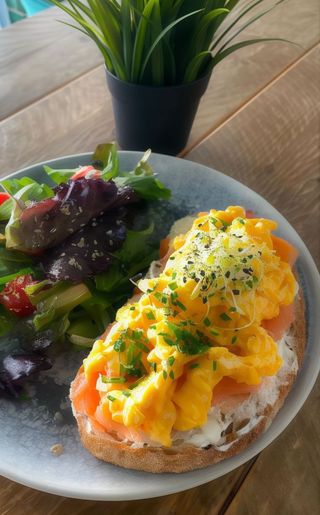 Smoked Salmon Toas with scrambled eggs