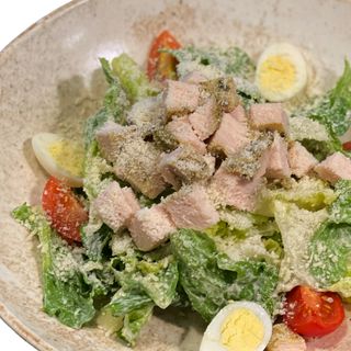 Салат Цезар з куркою сувід