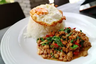 Stir Fried Basil with Minced Meat and Fried Egg