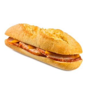 bocadillo de lomo y queso