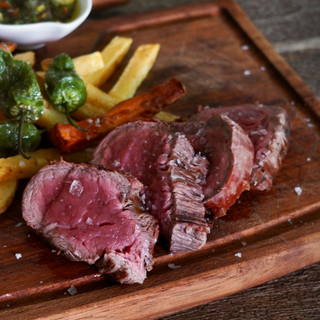 Solomillo De Novillo Black Angus Argentina (250 G.) y patatas fritas