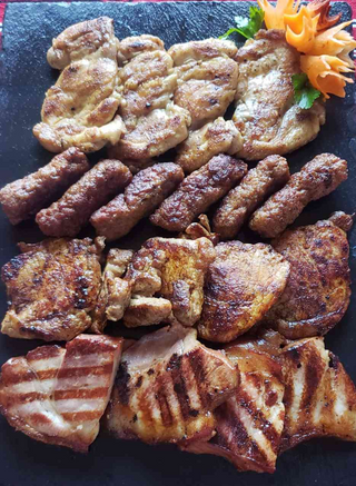 PLATOU MIX GRILL CASA DACILOR - 3-5 persoane