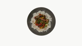 Wok de bœuf aux légumes et riz basmati