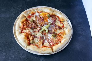 Pizza Bismark