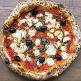 PIZZA NAPOLETANA