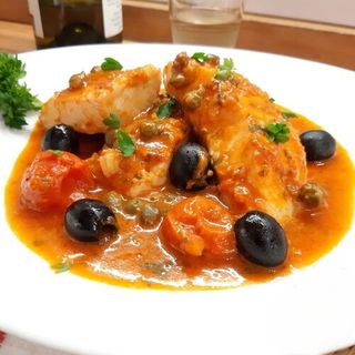 Baccalà fritto con capperi e olive