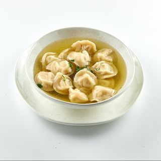 Бульйон з пельменями (300г)