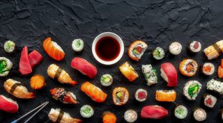 28 Maki Atún (6 Uds.)