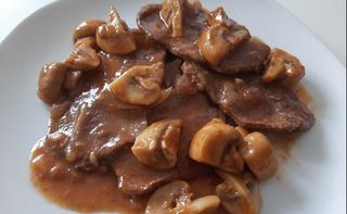 Ternera Con Champiñón