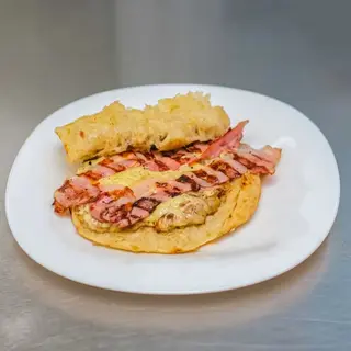 Pileći batak pečena slanina, topljeni sir