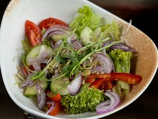 Салат зі свіжих овочів (170г)