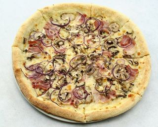 Pizza Pancetta (pikantna) ok. 32 cm