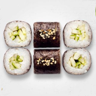 Макі рол з огірком