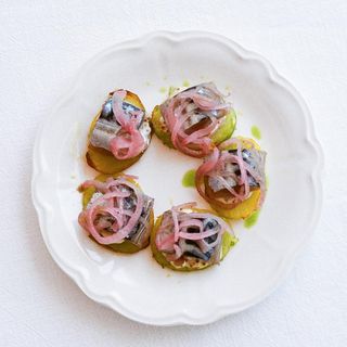 37. Caballa Con Patatas