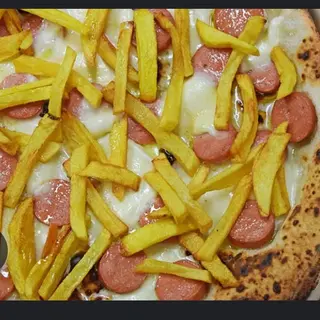 Pizza wurstel e patatine mezzo metro