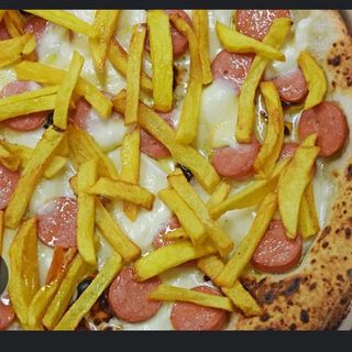 Pizza wurstel e patatine singola