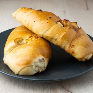 Cachito De Bocadillo Y Queso