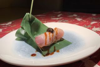57. Nigiri truffle tuna - 2 pezzo
