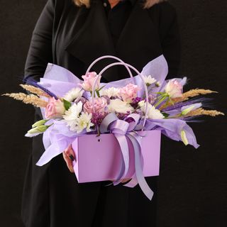 Сумочка з квітами у фіолетовому кольорі