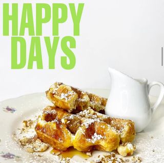 Pancakes Happy days