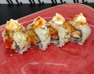 Uramaki salmon furai (8pz)