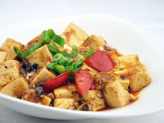 Mapo tofu (tofu in salsa chili)