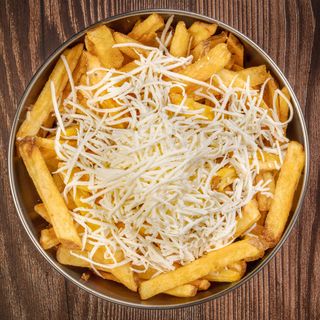 Пържени картофи със сирене (300г)