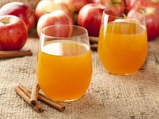 Jus De Pomme À L'orange