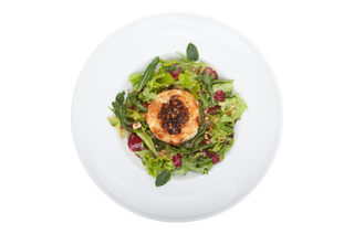 Salată Hot Camembert