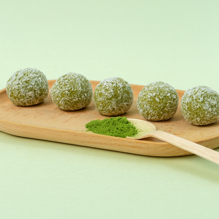 Energy balls Matcha & Coconut