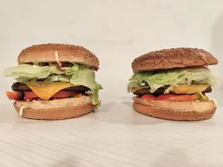 Hamburger hopper