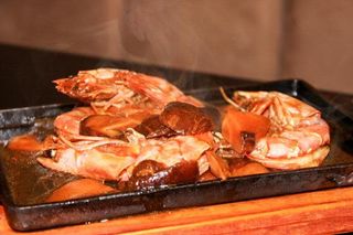 A143. Gamberoni alla piastra con funghi*