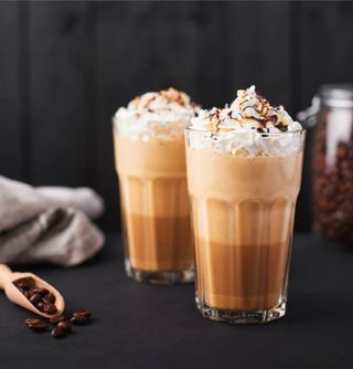 Лешникова мока