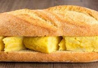 Bocadillo De Tortilla De Patatas