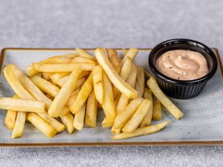 Картопля фрі (130/50г)