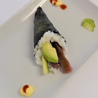 Temaki De Atún Con Aguacate (1 Ud.)