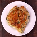 Домашна баница със спанак и сирене (170г)