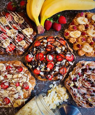 Bubble гофрета Nutella, банан и ягоди (250г)